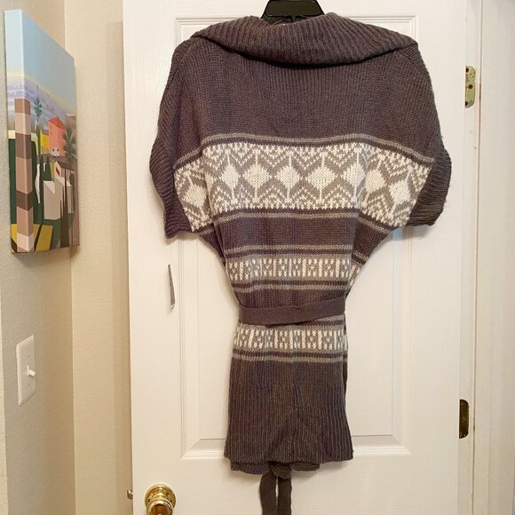 New Olivia Sky Gray Cozy Wrap Short-Sleeve Cardigan Sweater - Picture 3 of 3